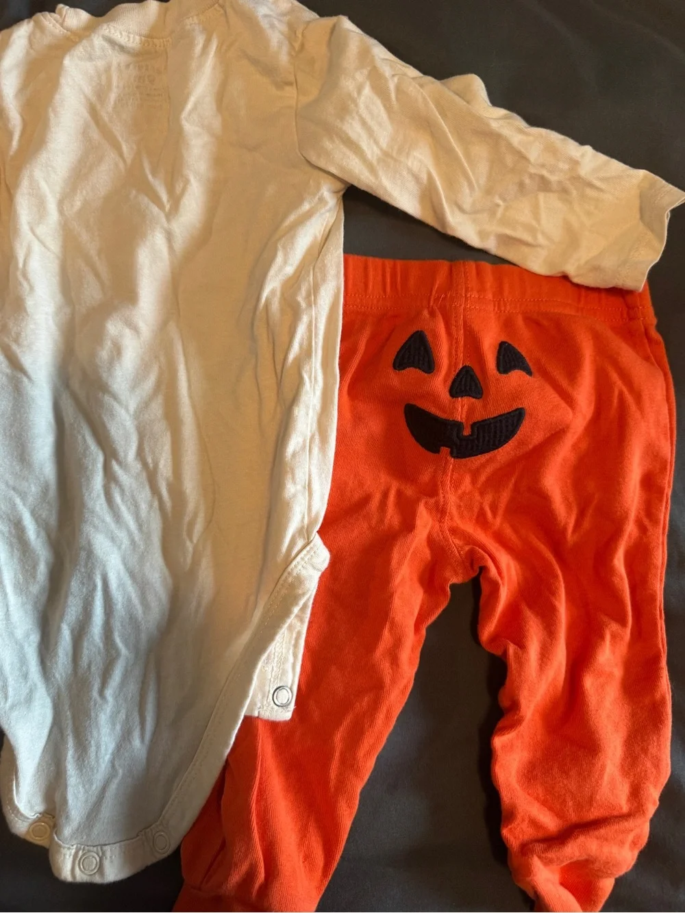 My First Halloween outfit - Carters - 9 month